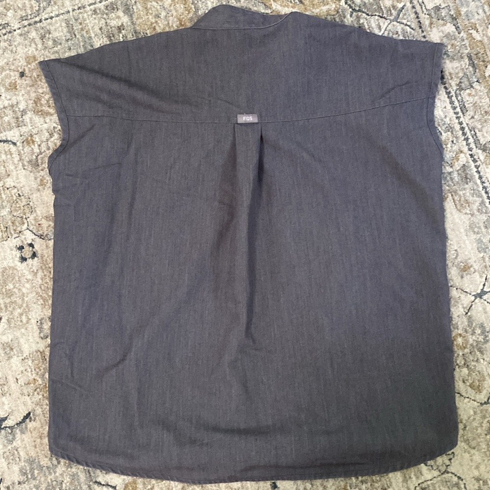 Figs scrub top - Picture 2 of 4